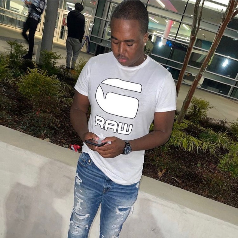 Meet your Posher, Robert